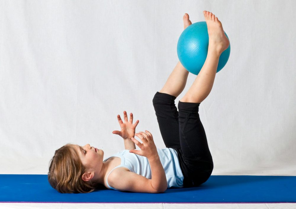 Versatile workouts with the small exercise ball.